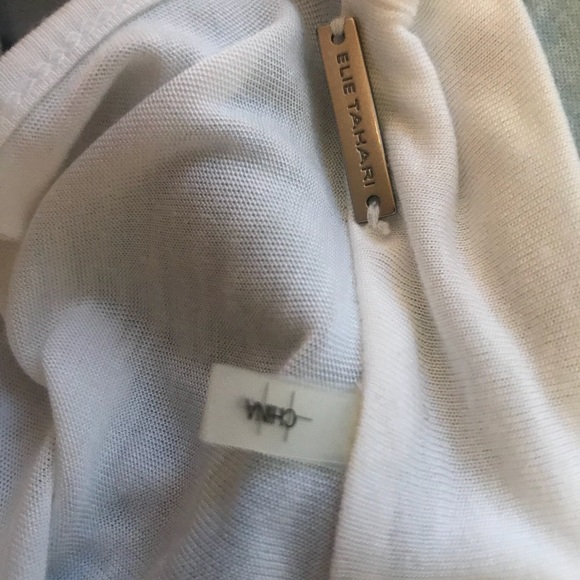 Elegant Draped Cream Blouse WITH Necklace - Picture 4 of 4